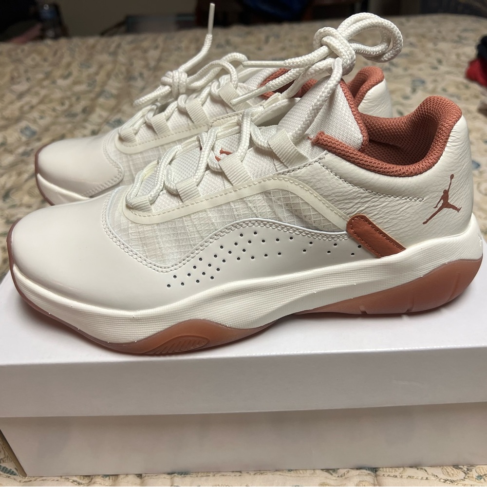 Women’s Air Jordan 11 CMFT Low